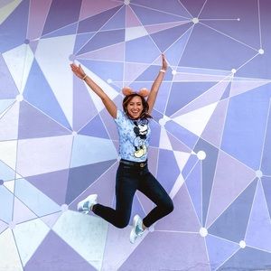 Disney Mickey crop top size small